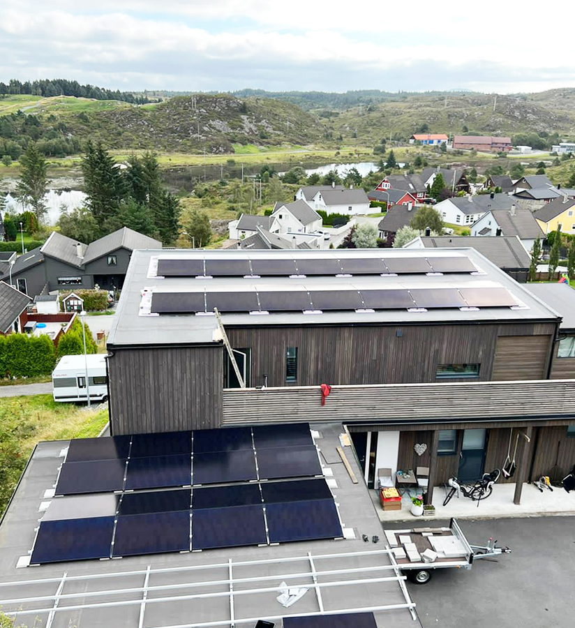 Sistema solar de módulo de tejas negras completas de 20kW en Noruega